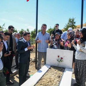 Şehit Kabirleri Ziyareti - fotoğraf 2