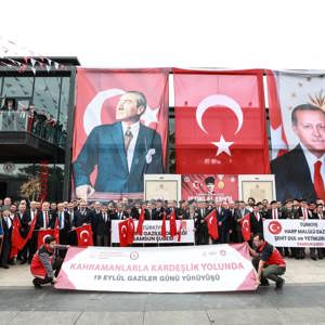 19 Eylül Gaziler Günü Kahramanlarla Kardeşlik Yolunda Yürüyüşü Yoğun Katılımla Gerçekleşti - fotoğraf 37