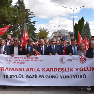 19 Eylül Gaziler Günü Yürüyüşü Gerçekleşti. - fotoğraf 3