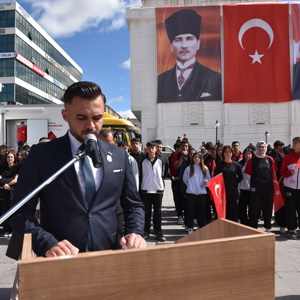 Cumhuriyetimizin kahraman gazileri için düzenlenen törende; Valimiz Mehmet Ali Özkan, İl Müdürümüz Arif Topal ve il protokolümüz hazır bulundu. - fotoğraf 4