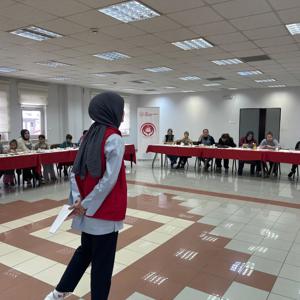 "Neşeli Eller" Etkinliğiyle Renkli ve Anlamlı Bir Gün Yaşandı - fotoğraf 3