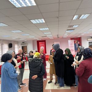 "Neşeli Eller" Etkinliğiyle Renkli ve Anlamlı Bir Gün Yaşandı - fotoğraf 6