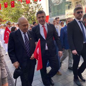 19 Eylül Gaziler Günü Coşkuyla Kutlandı: Kahramanlara Saygı Yürüyüşü ve Tören - fotoğraf 3