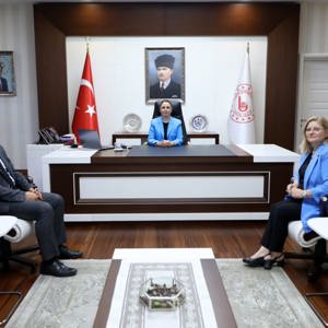 Hukuk Müşaviri Ferda Dönmez ve İl Müdürümüz Yavuz Korkmaz'dan, Bartın Valimiz Dr. Nurtaç Arslan'a nezaket ziyareti. - fotoğraf 1