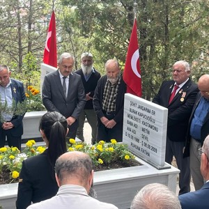 Aziz Şehidimiz Burak Kapucuoğlu’nun Kastamonu Şehitliğindeki Kabri Başında Anma Programı Düzenlendi - fotoğraf 4