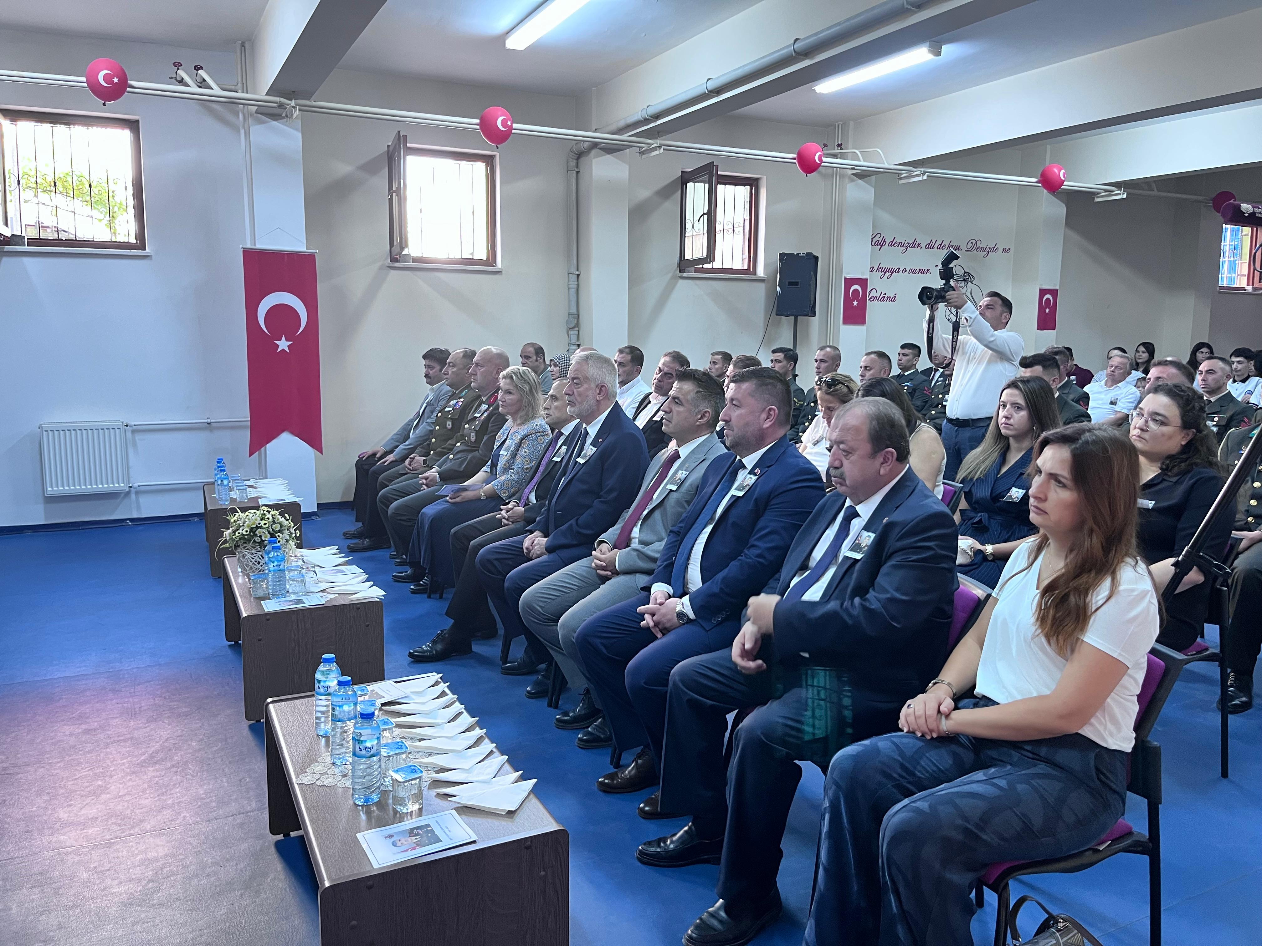 Aziz Şehidimizi Rahmet Ve Minnetle Andık