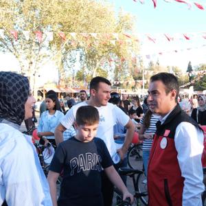 170 Çocuğun Bisiklet Hayali Gerçeğe Dönüştü; Pedallar Mutluluk İçin Döndü - fotoğraf 1