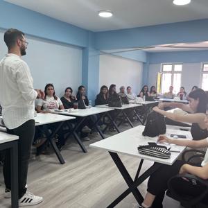 İletişim Becerileri ve Problem Çözme Atölyeleri ile Öğrenciler Kendini Keşfetti - fotoğraf 1
