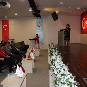 “Geriatri, Yaşlı ve Engelli Bireylerle Etkili İletişim Kurma Yöntemleri” Konulu Eğitimimiz - fotoğraf 4
