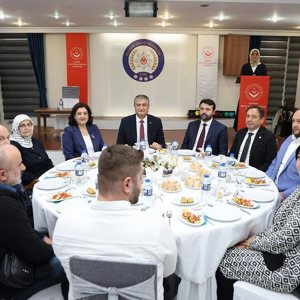 19 Eylül Gaziler Günü münasebetiyle  Karabük Polisevi'nde Gazilerimiz onuruna yemek programı düzenlendi - fotoğraf 6