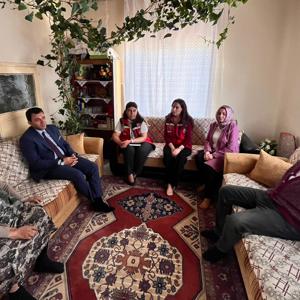 Şehit Ailelerine Anlamlı Ziyaret - fotoğraf 5