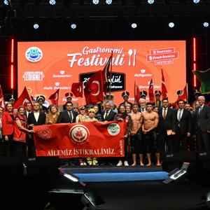 Edirne’de Topraktan Sofraya Gastronomi Festivali'nde Ailemiz Geleceğimiz Pankartı Açıldı. - fotoğraf 1
