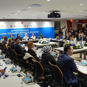 Emine Erdoğan Hanımefendi ve Bakanımız Göktaş, BM'de "Birlikte Daha İyiye: Aileden Başlayan Küresel Dayanışma" etkinliğine katıldı - fotoğraf 6