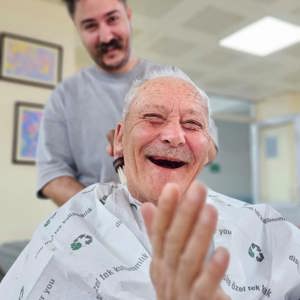 Hayırsever Kuaförlerden Huzurevi Sakinlerimize Destek - fotoğraf 3