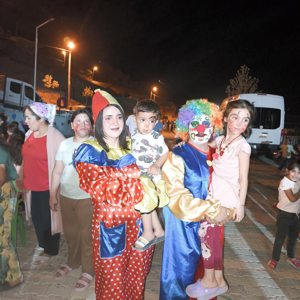 Şırnak'ta kırsaldaki yaklaşık 4 bin 500 çocuk açık havada sinema ile buluştu - fotoğraf 4