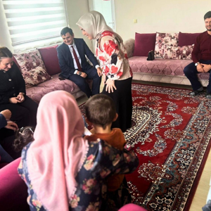 Hanımefendi Güllühan Yıldırım’ın Öncülüğünde Koruyucu Ailelerimiz Ziyaret Edildi - fotoğraf 3