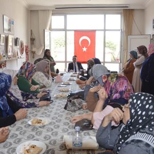 İl Müdürümüz Harun Tohumcu, Kadın Kursiyerlerle Bir Araya Geldi. - fotoğraf 2
