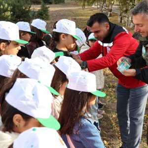 Minik Orman Muhafızları Projesi Kapsamında Fidan Dikimi Etkinliği - fotoğraf 3