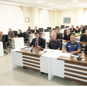 2025-2026 Eğitim Öğretim Yılı Okul Güvenliği Toplantısı Gerçekleştirildi - fotoğraf 2