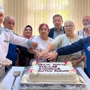 1 Ekim Dünya Yaşlılar Günü’nde Huzurevi Sakinlerimizle Bir Aradayız - fotoğraf 7