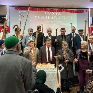 1 Ekim Dünya Yaşlılar Günü’nde Huzurevi Sakinlerimizle Bir Aradayız - fotoğraf 1