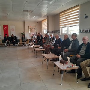 İl Jandarma Komutan Yardımcımız Sayın Albay Adem KAYA ve İl Müdürümüz Sayın Emine BÖÇKÜN, Karesi Huzurevi YBRM Müdürlüğümüzde düzenlenen etkinliğe katılım sağladı. - fotoğraf 6