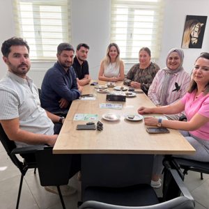 Batman Yeşilay Danışmanlık Merkezi Eğiticileri “Bağımlılıkla Mücadele” eğitimi - fotoğraf 1