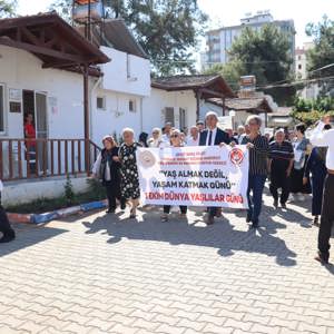 “YAŞ ALMAK DEĞİL, YAŞAM KATMAK GÜNÜ” 1 EKİM DÜNYA YAŞLILAR GÜNÜ COŞKUYLA KUTLANDI - fotoğraf 9