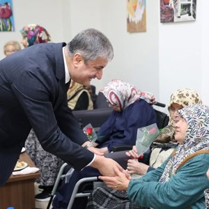 1 Ekim Dünya Yaşlılar Günü vesilesiyle Valimiz Sayın Mustafa Yavuz Karabük Yücel Huzurevi'ni ziyaret etti - fotoğraf 14