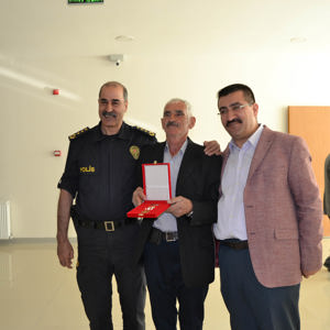 Niğde'de 37 Kıbrıs Gazisine 'Milli Mücadele Madalyası ve Beratı' verildi - fotoğraf 11