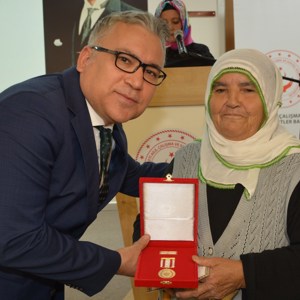 Niğde'de 37 Kıbrıs Gazisine 'Milli Mücadele Madalyası ve Beratı' verildi - fotoğraf 26