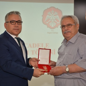 Niğde'de 37 Kıbrıs Gazisine 'Milli Mücadele Madalyası ve Beratı' verildi - fotoğraf 43