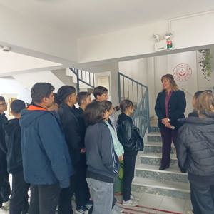 Öğrenciler Keşan Sosyal Hizmet Merkezi Müdürlüğünü Ziyaret Etti. - fotoğraf 2