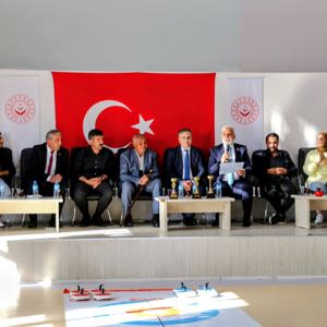 Ahlat Engelsiz Yaşam Merkezimizde, kuruluşlar arası Floor Curling Turnuvası - fotoğraf 8