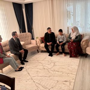 İl Müdürümüz Vefa Akdoğan, Aile Yılı Kapsamında Hane Ziyaretleri Gerçekleştirdi - fotoğraf 1