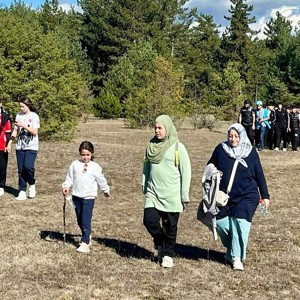 Koruyucu Ailelerimiz ve Çocuklarımızla Birlikte Unutulmaz Bir Yürüyüş Gerçekleştirdik - fotoğraf 4