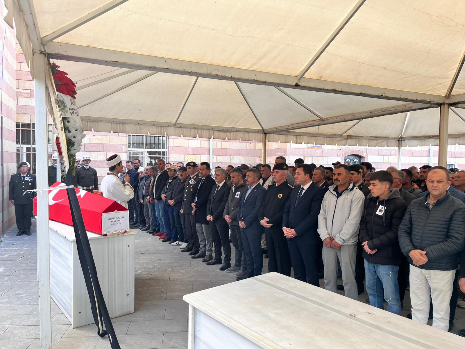 Kıbrıs Gazimiz Suat Taş Son Yolculuğuna Uğurlandı