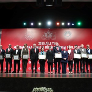 Bakanımız Göktaş, "2025 Aile Yılı Muhtarlara Yönelik Bilgilendirme Toplantısı"nda konuştu - fotoğraf 1