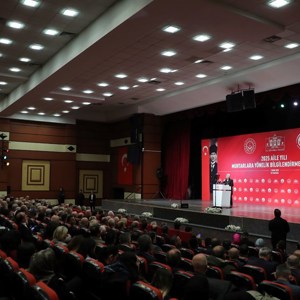 Bakanımız Göktaş, "2025 Aile Yılı Muhtarlara Yönelik Bilgilendirme Toplantısı"nda konuştu - fotoğraf 5