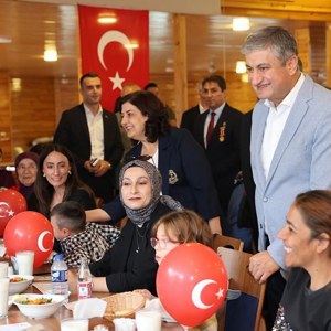 Kahramanlara Minnet, Emanetlere Şefkat - fotoğraf 3