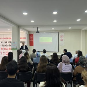 Çocuk Hizmetlerinde Yerinde Eğitim Programı Gerçekleştirildi - fotoğraf 3