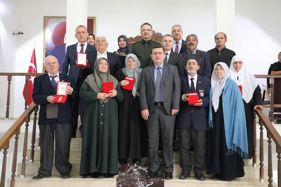 KKTC Milli Mücadele ve Övünç Madalyası ve Beratı Sahiplerine Tevcih Edildi