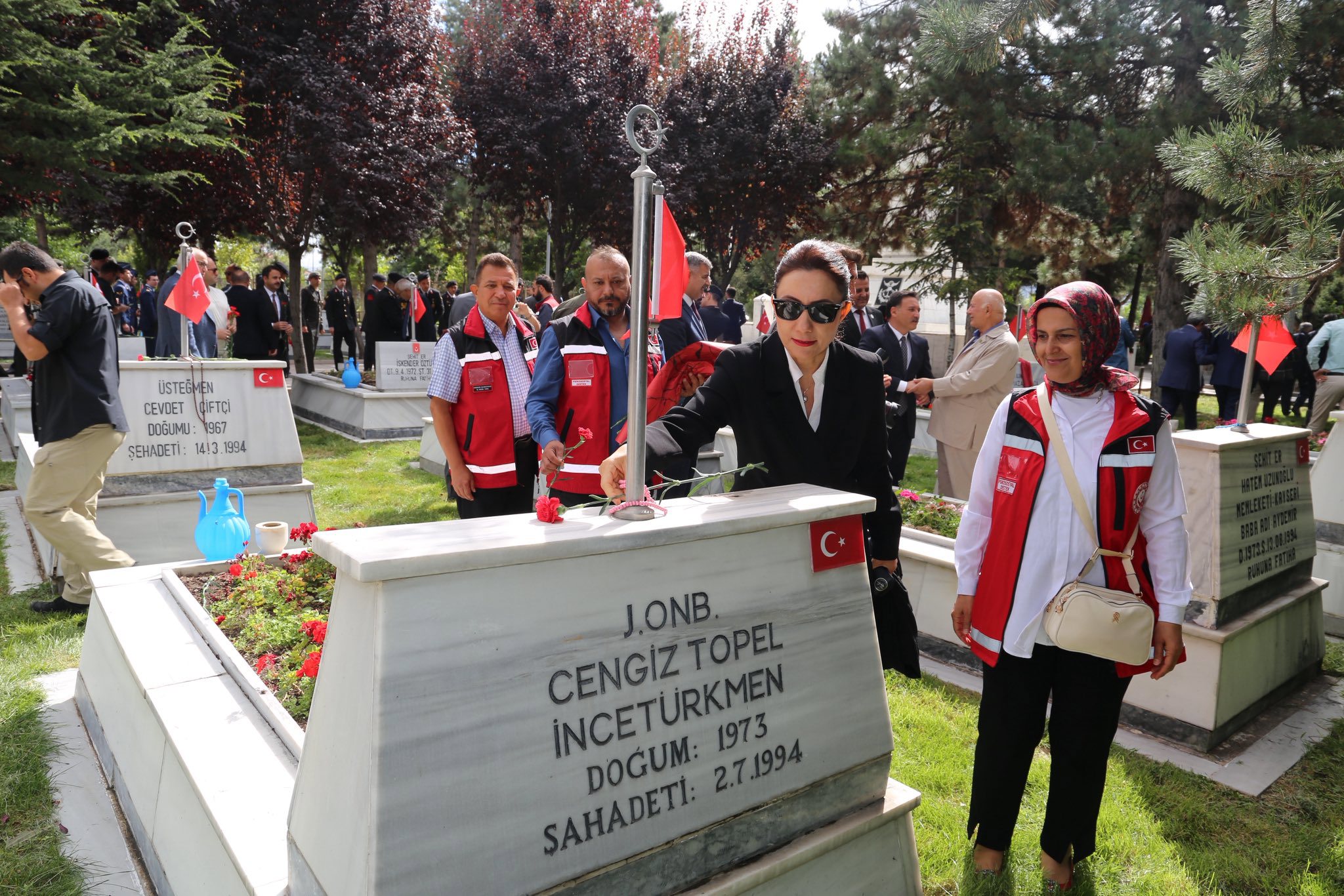 “19 Eylül Gaziler Günü” Münasebetiyle Kartal Şehitliği Ziyareti - fotoğraf 2
