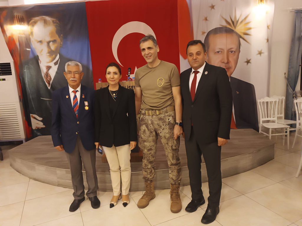 İl Müdürümüz Arzu Çıngır, 19 Eylül Gaziler Günü münasebetiyle, İl Emniyet Müdürlüğümüz Tarafından Düzenlenen Programda Gazilerimizle Bir Araya Geldi. - fotoğraf 2