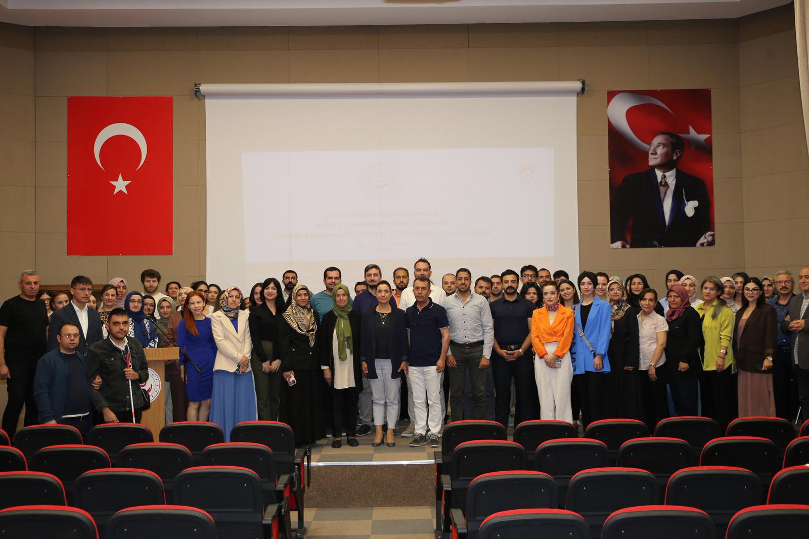 Eğitim Yayın Daire Başkanlığımızın Koordinasyonunda, Çocuk Hizmetleri Alanında Görev Yapan Kişiselleştirmeye Yönelik Yerinde Eğitim ve Rehberlik Çalışmaları Başlatıldı.  - fotoğraf 4