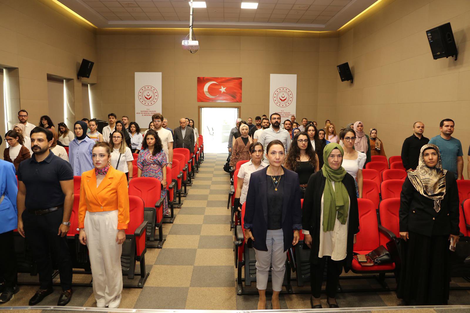 Eğitim Yayın Daire Başkanlığımızın Koordinasyonunda, Çocuk Hizmetleri Alanında Görev Yapan Kişiselleştirmeye Yönelik Yerinde Eğitim ve Rehberlik Çalışmaları Başlatıldı.  - fotoğraf 1