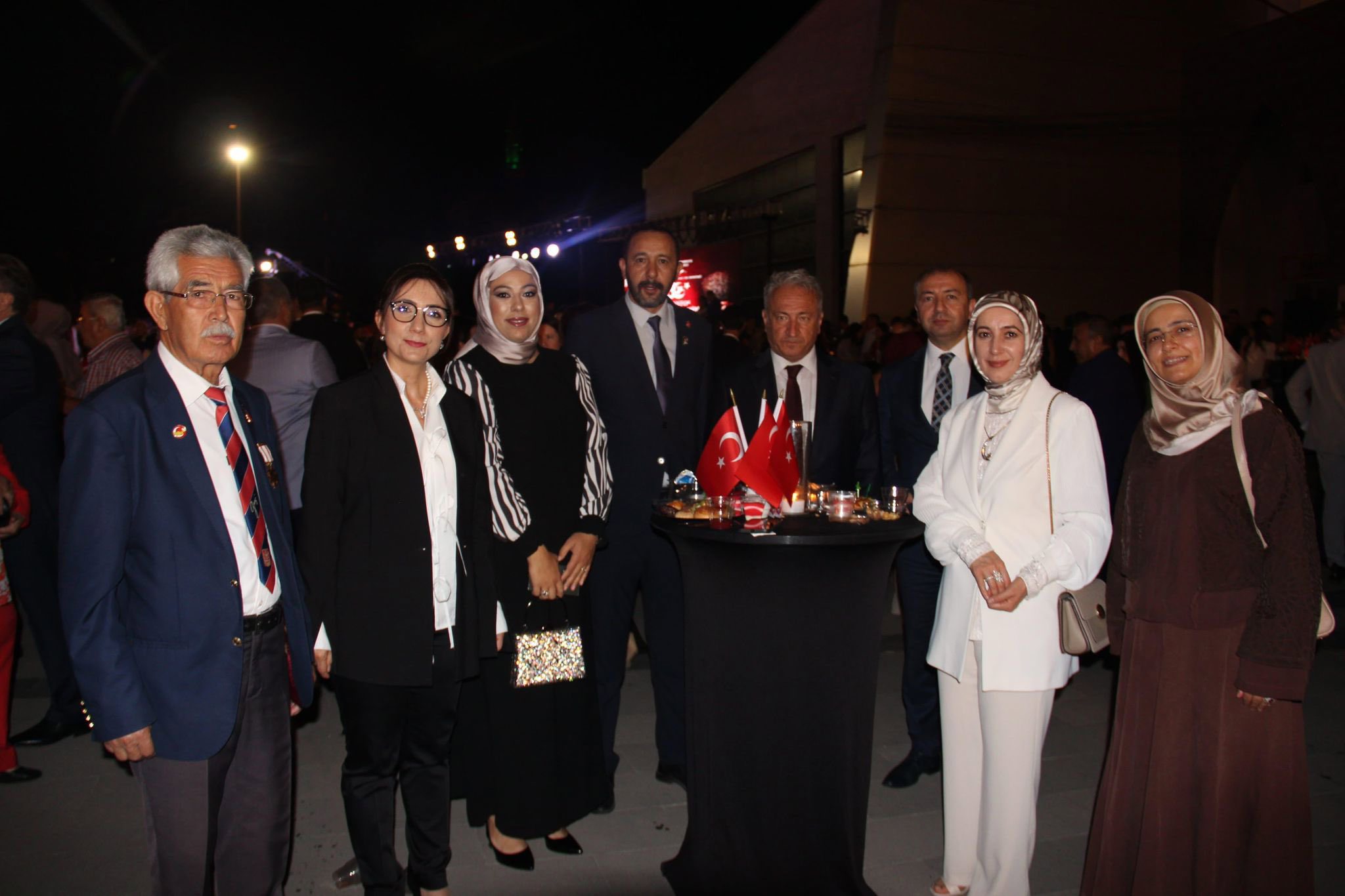 30 Ağustos Zafer Bayramı’nın 103’üncü yılı münasebetiyle, Valimiz Sayın Gökmen Çiçek ve eşi Sümeyra Çiçek’in Ev Sahipliğinde “Kabul Töreni” Düzenlendi - fotoğraf 1