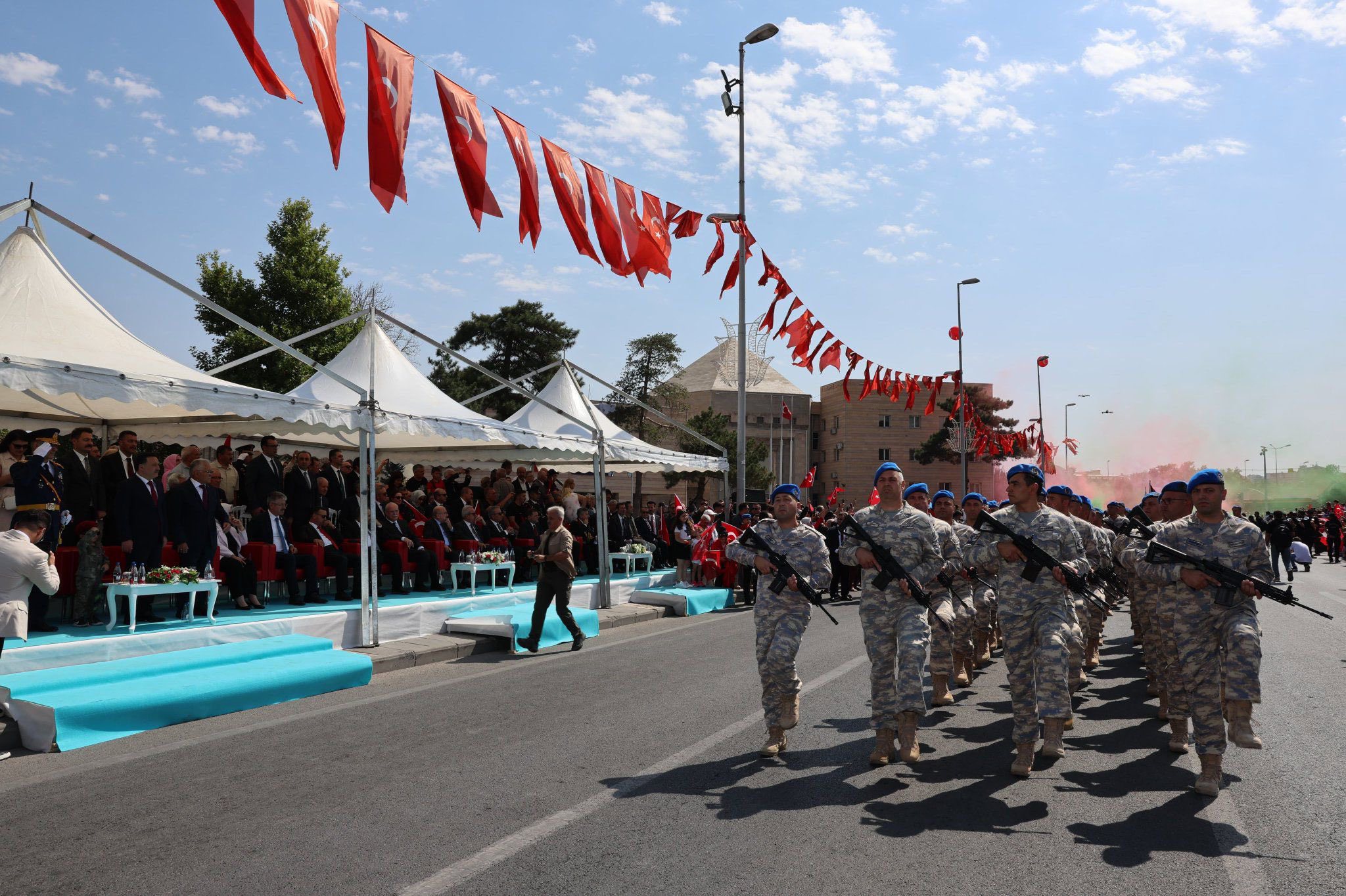 30 Ağustos Zafer Bayramı’nın 103’üncü Yılı Münasebetiyle Cumhuriyet Meydanı’nda Kutlama Programı Düzenlendi - fotoğraf 4