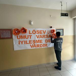 İl Müdürlüğümüze bağlı Sakarya Çocuk Evleri Sitesi’nde kalan çocuklarımızla birlikte LÖSEV Haftası kapsamında anlamlı ve farkındalık dolu bir etkinlik gerçekleştirdik - fotoğraf 3