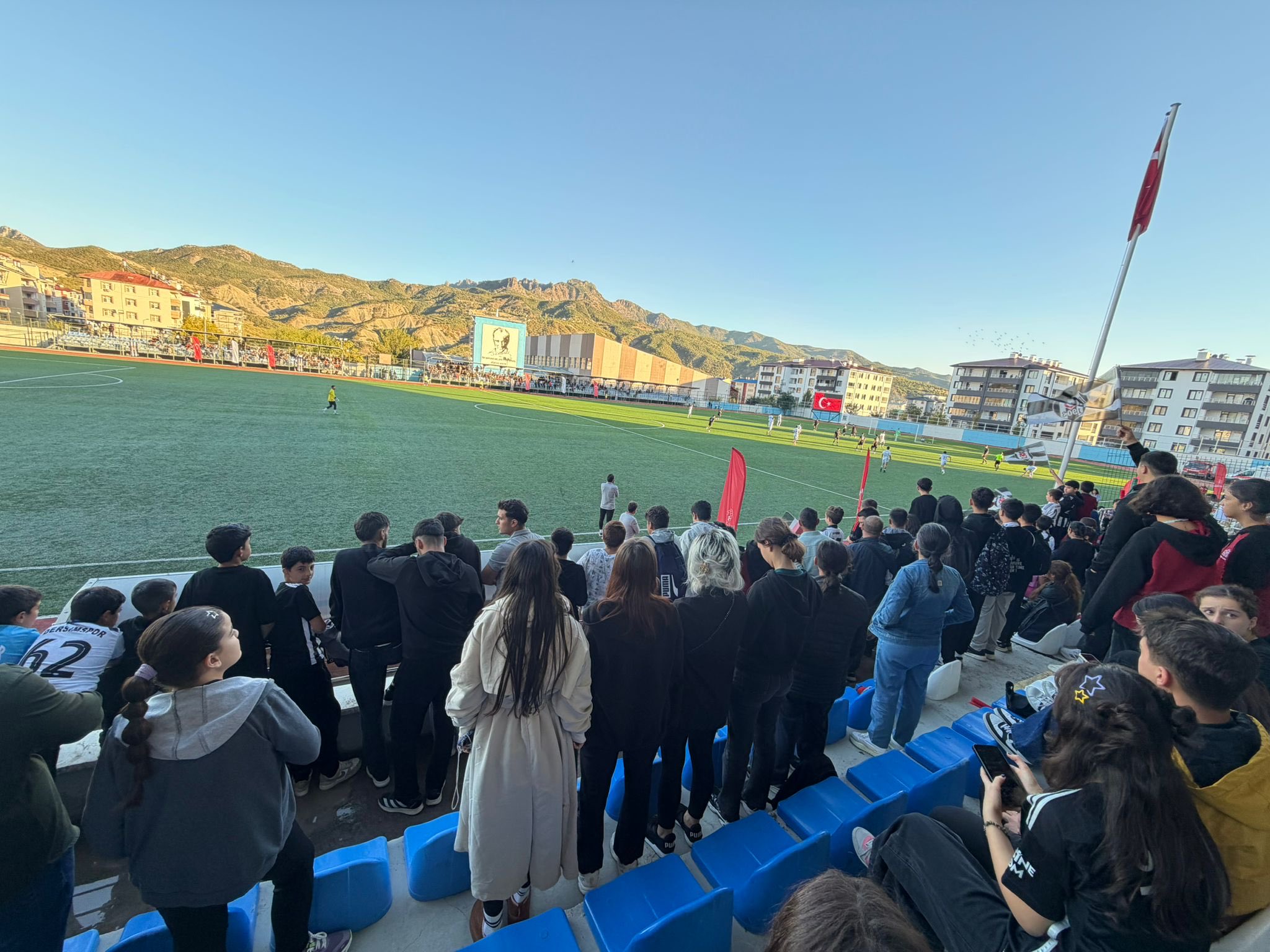 Beşiktaş U17 ve Dersimspor arasında düzenlenen Dostluk Maçı